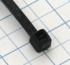 Elematic Páska viazacia 135 X 2,5mm čierna-100ks- balenie